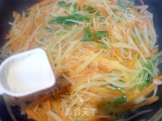 青椒炒双丝的做法步骤：8