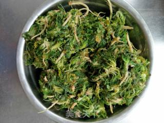 蒜蓉荠菜的做法步骤：1