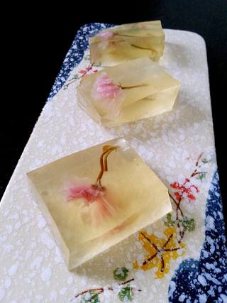 樱花水晶皮冻的做法步骤：9