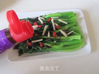 白灼蚝油菜芯的做法步骤：6