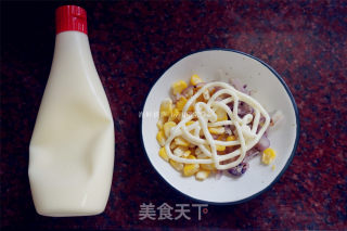海鲜披萨的做法步骤：3