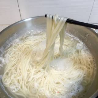 姜葱捞面的做法步骤：5