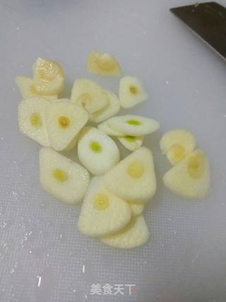 西芹杏鲍菇炒火腿粒的做法步骤：4