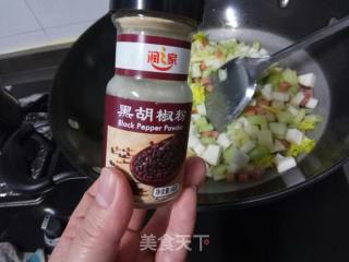 西芹杏鲍菇炒火腿粒的做法步骤：9