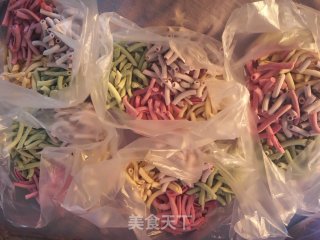 彩色果蔬面条的做法步骤：6