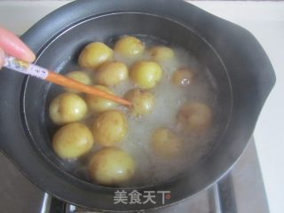 香煎小土豆的做法步骤：3