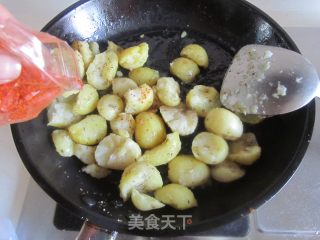 香煎小土豆的做法步骤：7