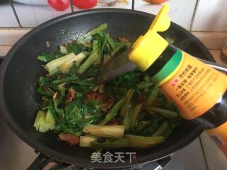 豆豉鲮鱼油麦菜的做法步骤：9