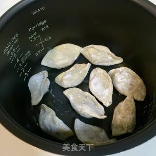 电饭锅焗饺子的做法步骤：3
