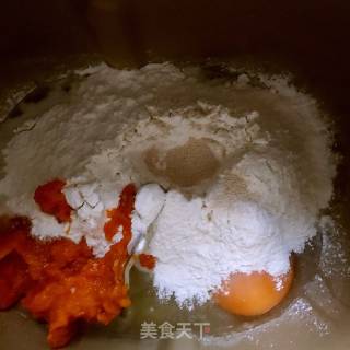 小鸡挤挤豆沙面包的做法步骤：2