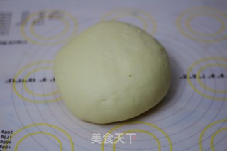 芹菜馅煎饺的做法步骤：1