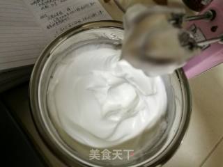 不开裂不回缩的纸杯蛋糕的做法步骤：6