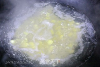 南瓜莲子薏米牛奶饼的做法步骤：2