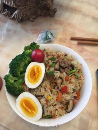 什锦炒饭的做法步骤：6