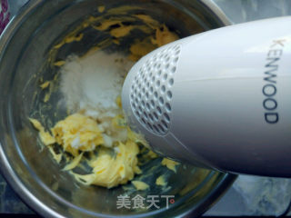玫瑰双色曲奇的做法步骤：2