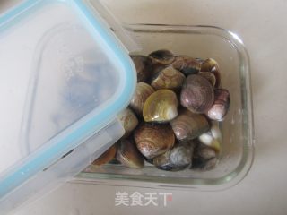 蛤蜊蒸蛋的做法步骤：2