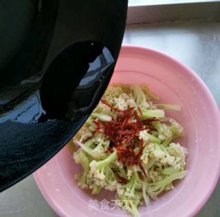 炝拌菜花的做法步骤：6