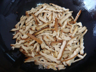 韭菜炒香干的做法步骤：4