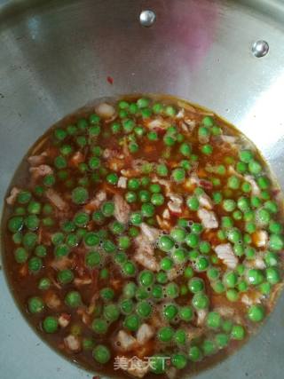 豌豆炒肉的做法步骤：6