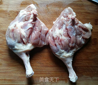 黑胡椒牛排酱烤鸭腿的做法步骤：2
