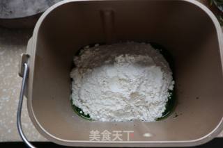【春天的颜色】菠菜吐司的做法步骤：2