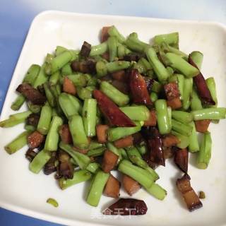 腊肉爆香四季豆的做法步骤：7