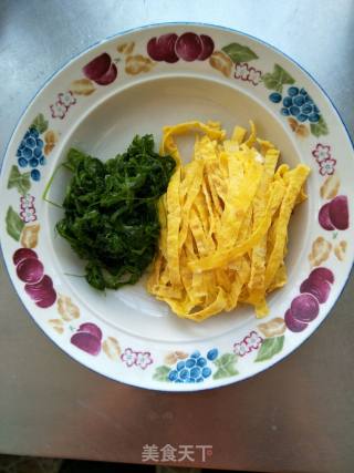 菠菜馄饨的做法步骤：2