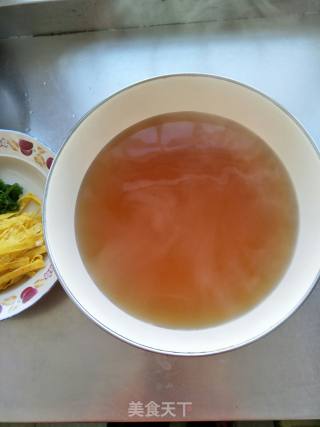 菠菜馄饨的做法步骤：7