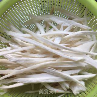 干炸杏鲍菇的做法步骤：2