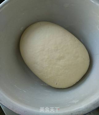 韭菜冰花生煎包的做法步骤：1