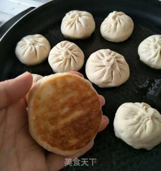 韭菜冰花生煎包的做法步骤：8