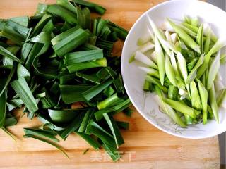 大蒜炒牛肉的做法步骤：2