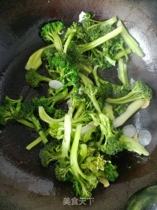 美味的西兰花的做法步骤：5