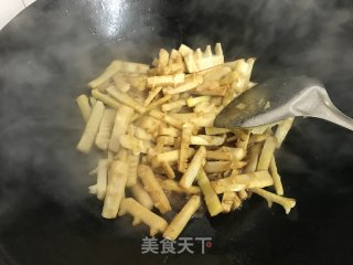 油焖雷笋的做法步骤：5