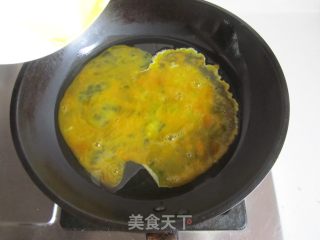 西葫芦炒鸡蛋的做法步骤：3
