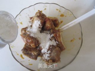 蒜香排骨的做法步骤：4