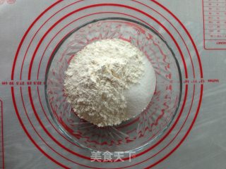蔓越莓淡奶油软面包的做法步骤：1