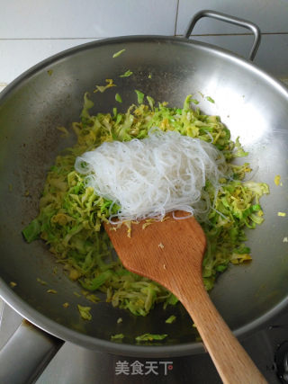 沙茶酱炒卷心菜的做法步骤：7