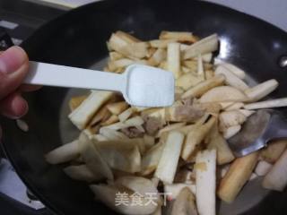 酱香五花肉杏鲍菇炆茄子的做法步骤：8