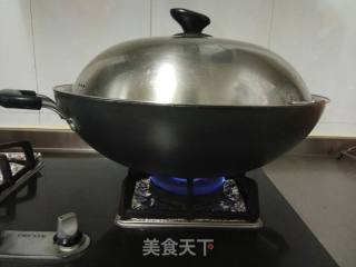 酱香五花肉杏鲍菇炆茄子的做法步骤：10
