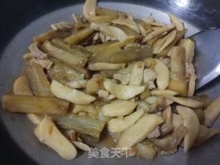 酱香五花肉杏鲍菇炆茄子的做法步骤：11