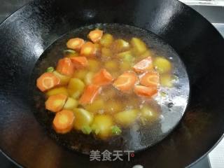 咖喱土豆的做法步骤：3