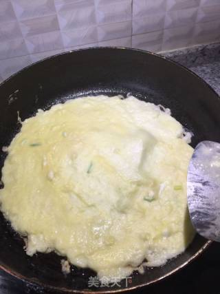 鸡蛋饼的做法步骤：3