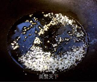 番茄蒜蓉金针菇的做法步骤：3