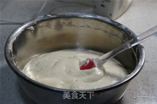 椰蓉芝麻蛋糕卷的做法步骤：7