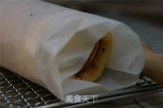 椰蓉芝麻蛋糕卷的做法步骤：12