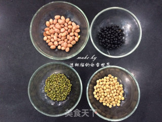 杂粮粥【面包机版】，养生养颜食疗的做法步骤：1