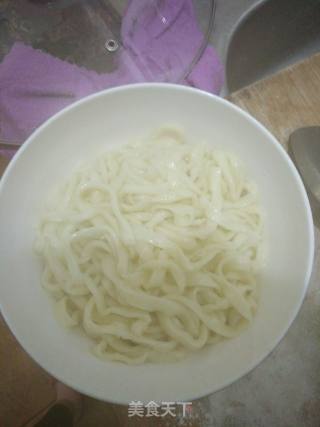 手擀面的做法步骤：7