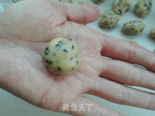 芝麻酥饼干的做法步骤：3