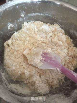 红豆沙月饼的做法步骤：3